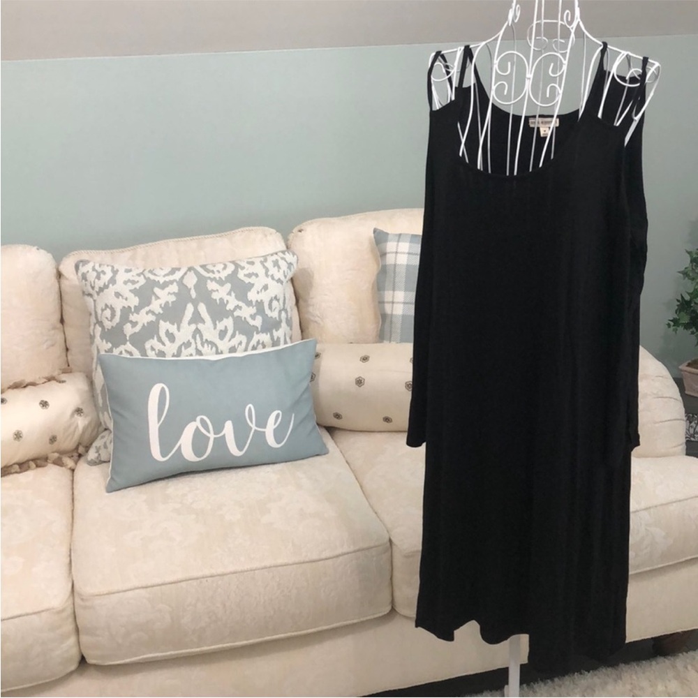 Zenana Outfitters Black Cold Shoulder Dress